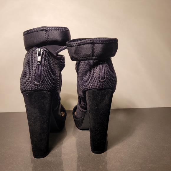 Chunky heel platform layered shoe by Shoe Republica L.A. - Picture 5 of 10